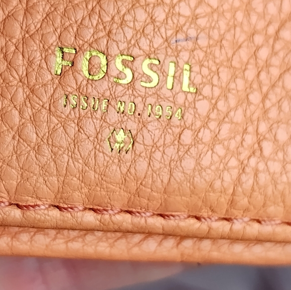 Vtg Fossil Women's Pebbles Leather Pink/Salmon Leather Wallet - Picture 14 of 16